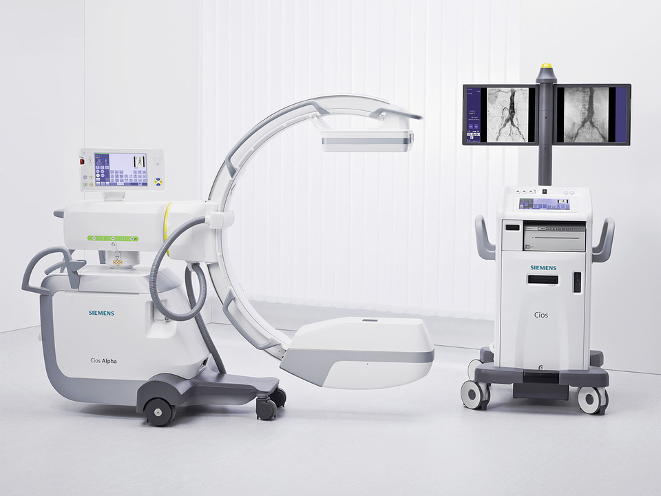 Máy C-arm – hỗ trợ định vị